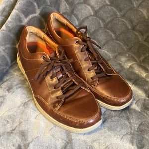 Men’s leather Clarks shoes